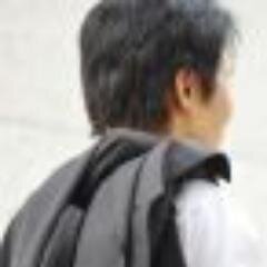 六本木ヒルズ最上階に住み、真っ赤なフェラーリを操る23歳「ヒルズ族」の高慢な素振り にブチ切れた50歳平尾修平。雪辱を果たそうと、彼が選んだ手段は、”コピーライティング”だった。はたして平尾修平は、「億単位の現ナマ」を手に入れ、若造の横っ面を札束ではたくことができるのか？