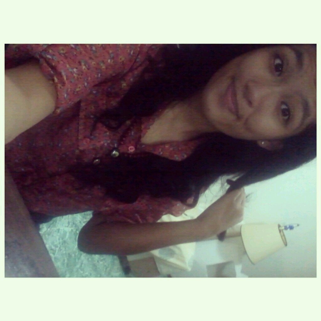 Follow me & I'll follow back. (: single pingle