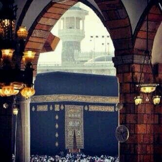 ‏أستغفر الله العظيم الذي لا إله إلا هو الحي القيوم وأتوب إليه عدد خلقه رضا نفسه وزن عرشه و مداد كلماته.
