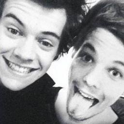 Harry Styles ?? Casaria