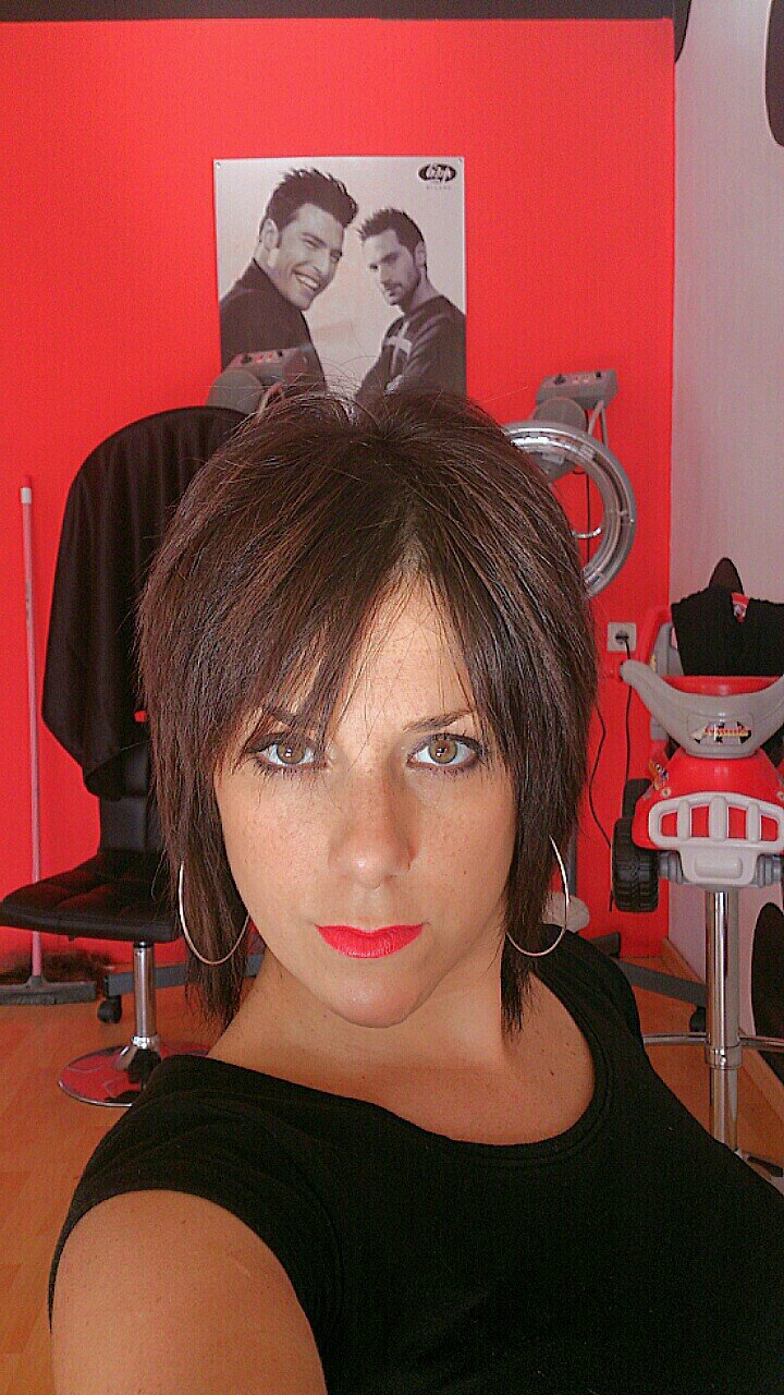 Antes Muerta Que Sencilla!! PELUQUERIA UNISEX