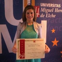 Licenciada en Administración y Dirección de Empresas por la UMH, Colegiada por el Colegio de Economistas de Alicante, Estudiante del Máster del Profesorado