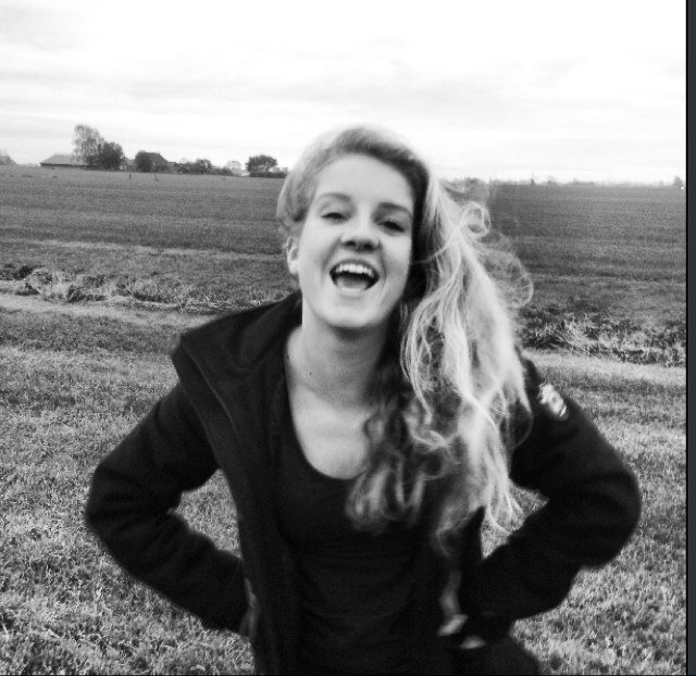 IsaAnneMaria's profile picture. 