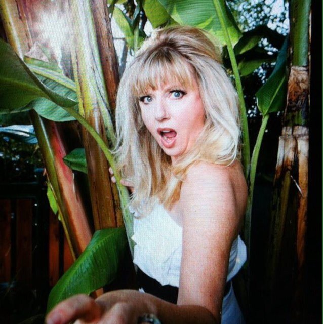 Actress https://t.co/nNyXjAIqt2 Repped@Alexanderwhiteagency.com        voice actor@CESD                                 Improvisor @UCBcomedy @groundlings