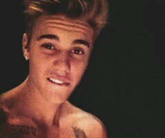 I GAVE YOU A FREE FOLLOW SO PLEASE PLEASE PLEASE FOLLOW @slayingbieberr THANK YOU ILY
