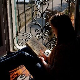 📚🎭✒️📸🌿🕷⭕️
