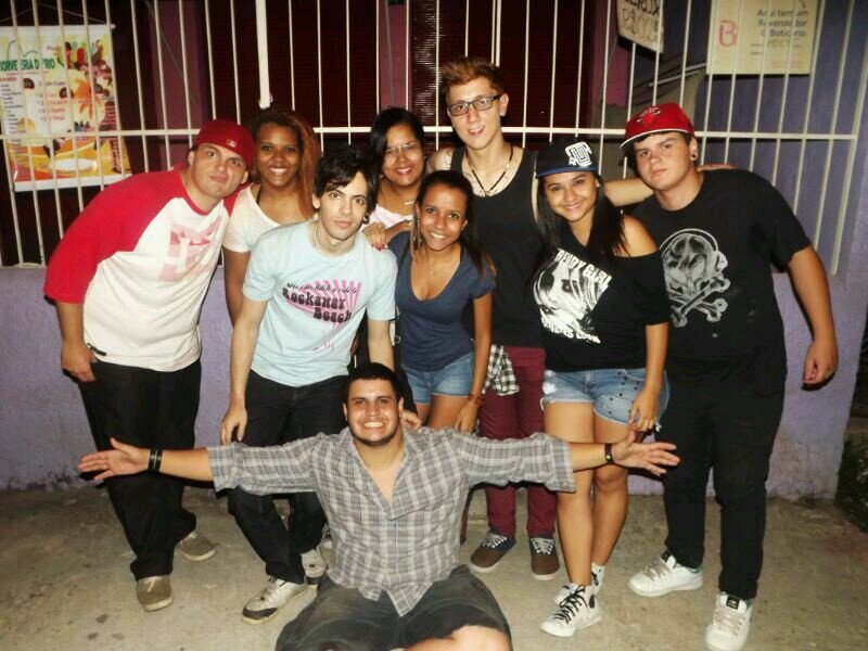 FC OFICIAL 'Lutar por um sonho e nunca desistir, amar e estar ali pra tudo com vocês e assim @bandaDOWNHILL - RJ - Criado em 24/05/2011