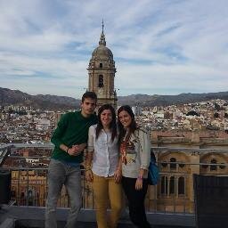 No me importó el que diran, me importan los de verdad, los que comparten mis dias. Vivir a la deriva y sentir que todo marcha bien. Perdiendo la estabilidad.