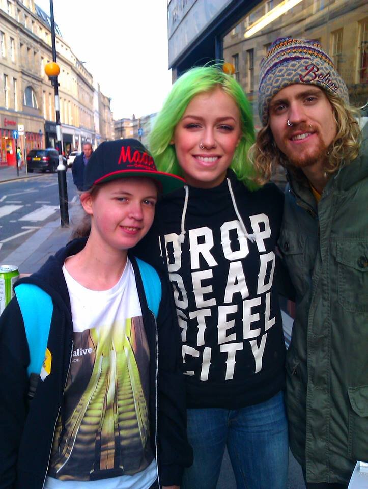 I'm 22 years old on the 12th. Huge fan of @TonightAlive seen them live twice and met them once and it was the BEST day of my life