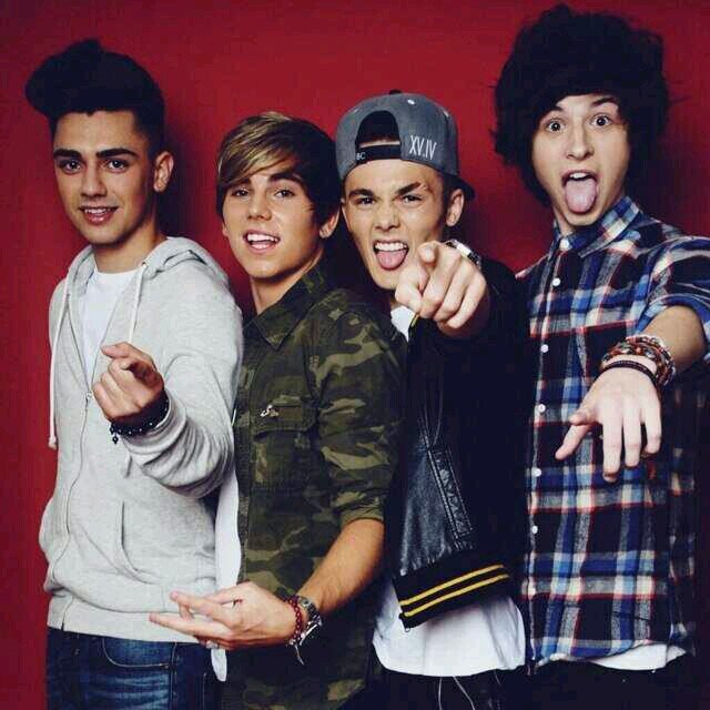 7 Girls who are obsessed with @overloadmusic