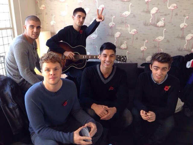 We are only young if we seize the night so follow us #twfanmily always here to talk ❤ Fanpage of ALL things TW run by @Victoriaa_TW and @thewantedspet_