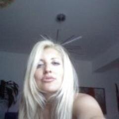 SilvanaDArrigo's profile picture. ...love #highheels #superbwines and #chocolate...together too...

#dullpeople  bother me...