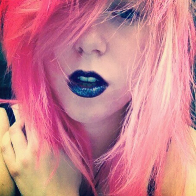 tigerglitter's profile picture. Lets get $LEAZY BITCH !