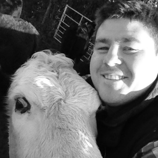Retired Pro Rugby Player @salesharksrugby and @gloucesterrugby , now farming, butchering @organicmeatuk and straw dealing @strawtraderuk