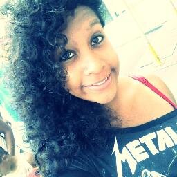 ninguémm nasceu praa ser perfeito ,, todos nascemos para sermos felizes' repletos d alegria '--'