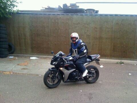 HanooooooosH's profile picture. 