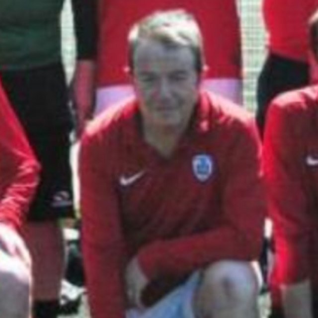 Barnsley football fan Back on twitter :) Poundland Jason Manford comedy blog https://t.co/CmouEb8CBG.  snapchat philtyke