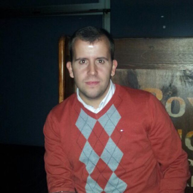 Rober_Amador's profile picture. 