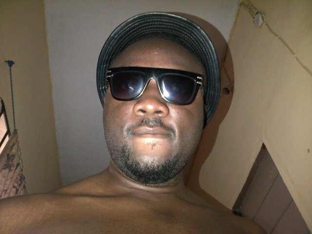 saltz_lounge's profile picture. Wanna knw?naaaaaaa don't think so