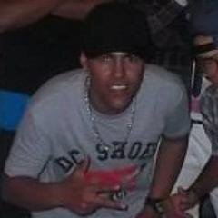 Neguinho Pagodeiro, que só quer curtir a vida,
 tocar um bom Pagode, e agitar nas minhas curtidas):
   Eu,você e mais Ninguém,,