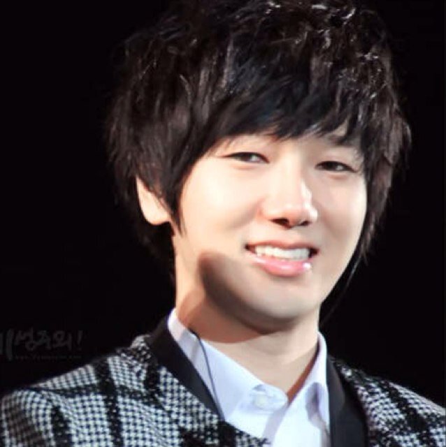 Roleplayer @dl_rp ; ayo wassap yesung from sj here ;