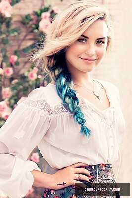 ♥ ♥ Love is louder than the pressure to be perfect. ♥ ♥ proud to be a lovatic ♥ ♥ Let it go ♥ ♥ DEMI TO HOLLAND !