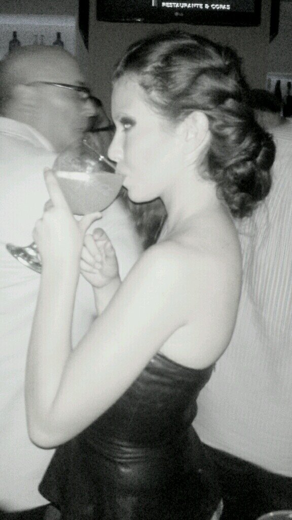 chilialcalde's profile picture. -Si algo vale la pena, no será fácil