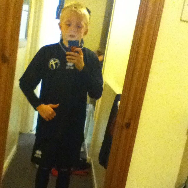 I ❤ Gaming,[Mainly PS3]. I Play COD Ghosts and I think its a really SICK! game
