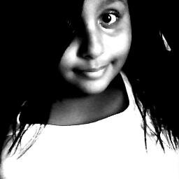 Me chamo Mayane , mais podem me chamar de may :3