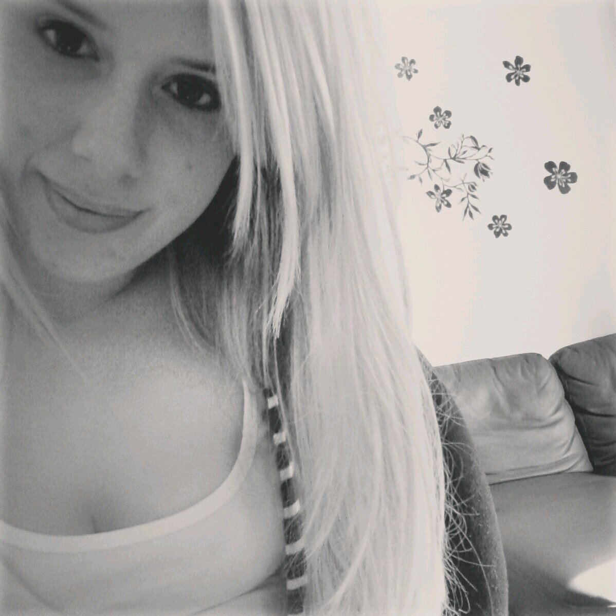 marleneisabella's profile picture. Proud to be a Belieber ~ still Kidrauhl ~ 30.3.2013 ~ Best Day in my Life ~ I saw Justin Bieber in Vienna and I held his hand ♥   Katy Perry - my Queen! ♥