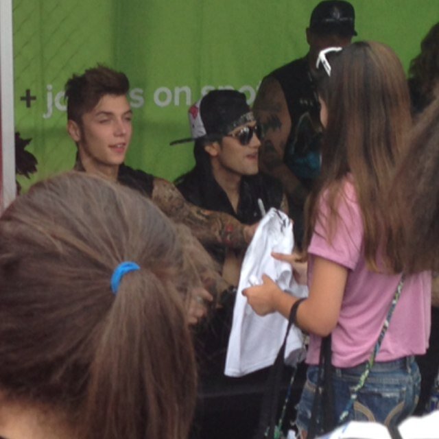 Ive met Andy Biersack!