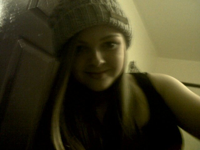 Lindsaybellnew's profile picture. Ciao, mi chiamo lindsay campana. vado Wentworth liceo, mi piace rock, screemo, lirica, classica, country di tutti i tipi differenti di musica.