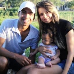 Deus ñ tira nada de nos elle apenas afasta aquilo que nao vai nos Fazer Bem (: