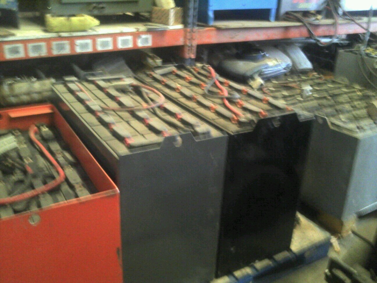 TODO EN BATERIA PARA MONTACARGAS  Neumaticos Industrialres ID 42*975027*4