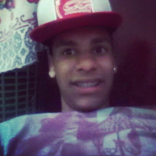A vida me ensinou a nunca desistir, nem ganhar nem perder mas procurar evoluir ..' (8