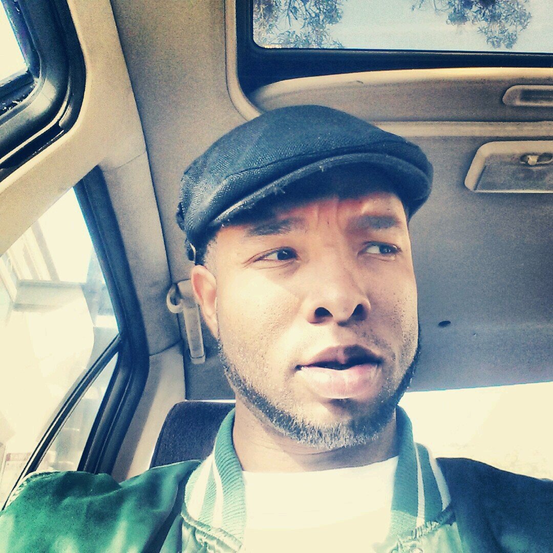 Model, Actor & Co Director of Voices of Destiny (choir)

Facebook: Timothy Monya
ooVoo: th3_sh0w
That INSTAGRAMmy: Mr_Monya