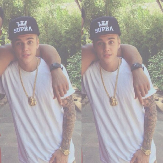 Follow @radientdrews ask for follow back ♡
IM NOT THIRSTY IM JUST TRYING TO REACH GOAL