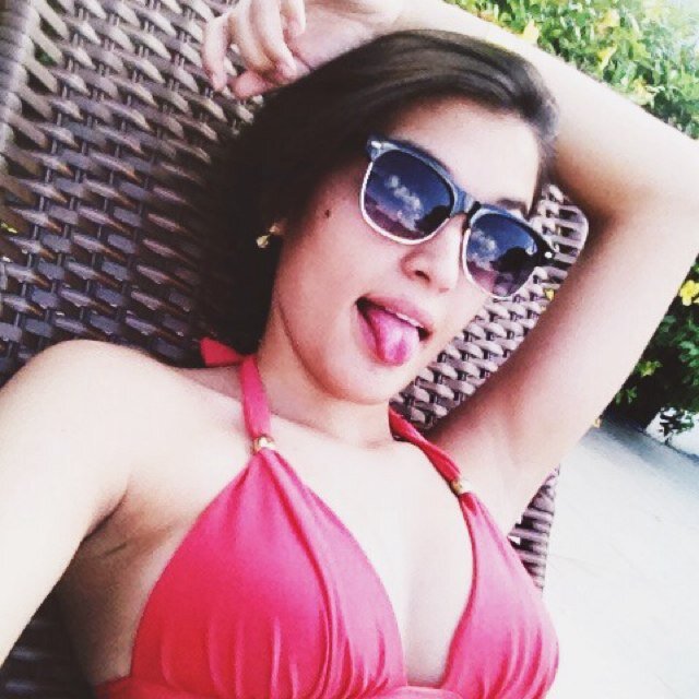 instagram : thaynaadrielly
