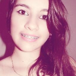 Ellane Sousa,16 anos,Gosto de pintar as minhas unhas de rosa e cantar sertanejo e PopRock,Se quizer saber mais? follow-me