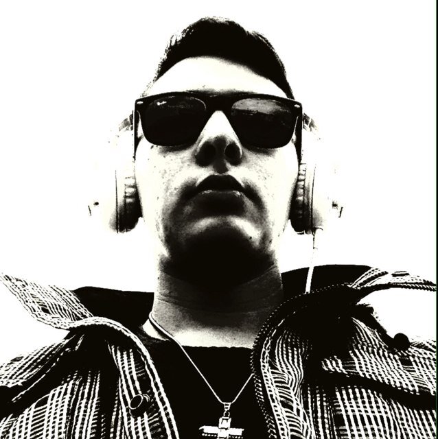 DJ & PRODUCER
God made them all...Fohlen Tot made equal.