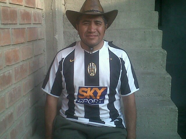 SVarilla's profile picture. Luchar por los mas pobres, defender la verdad, intercambiar ideas sociales, escucho musica romantica, leo obras sociales