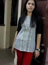 pursued b.pharm, from delhi, loves dancing, playing and travelling..currently pursuing mba from simc pune..