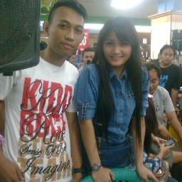 SandieCliqku's profile picture. Bassis di Sweet Sunday, Anggota di Ungu Cliquers Kudus, Lajang.