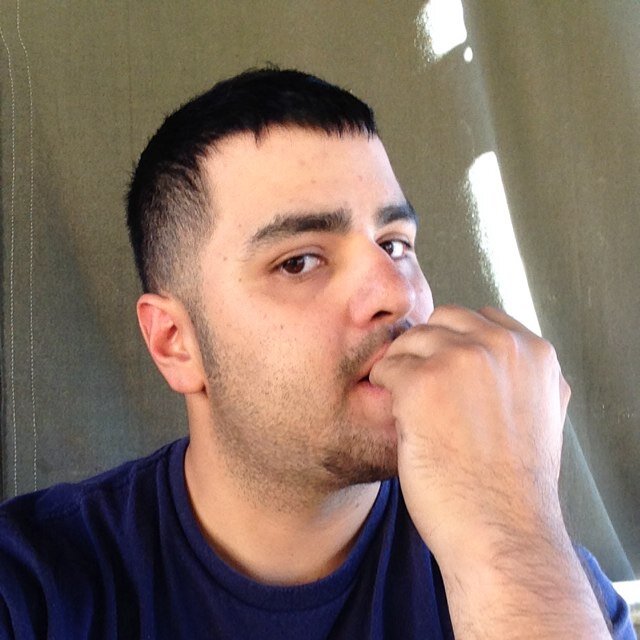 monl_o's profile picture. Shit just got real