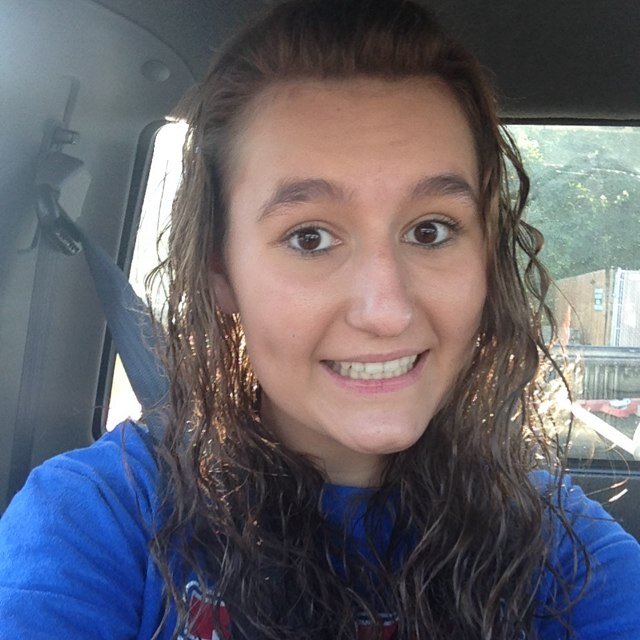 Hey my name is Jessica. Im a senior and im 19. I worked on a dairy farm and i absolutely loved it. I love the country. I like anything country. Get to know me!