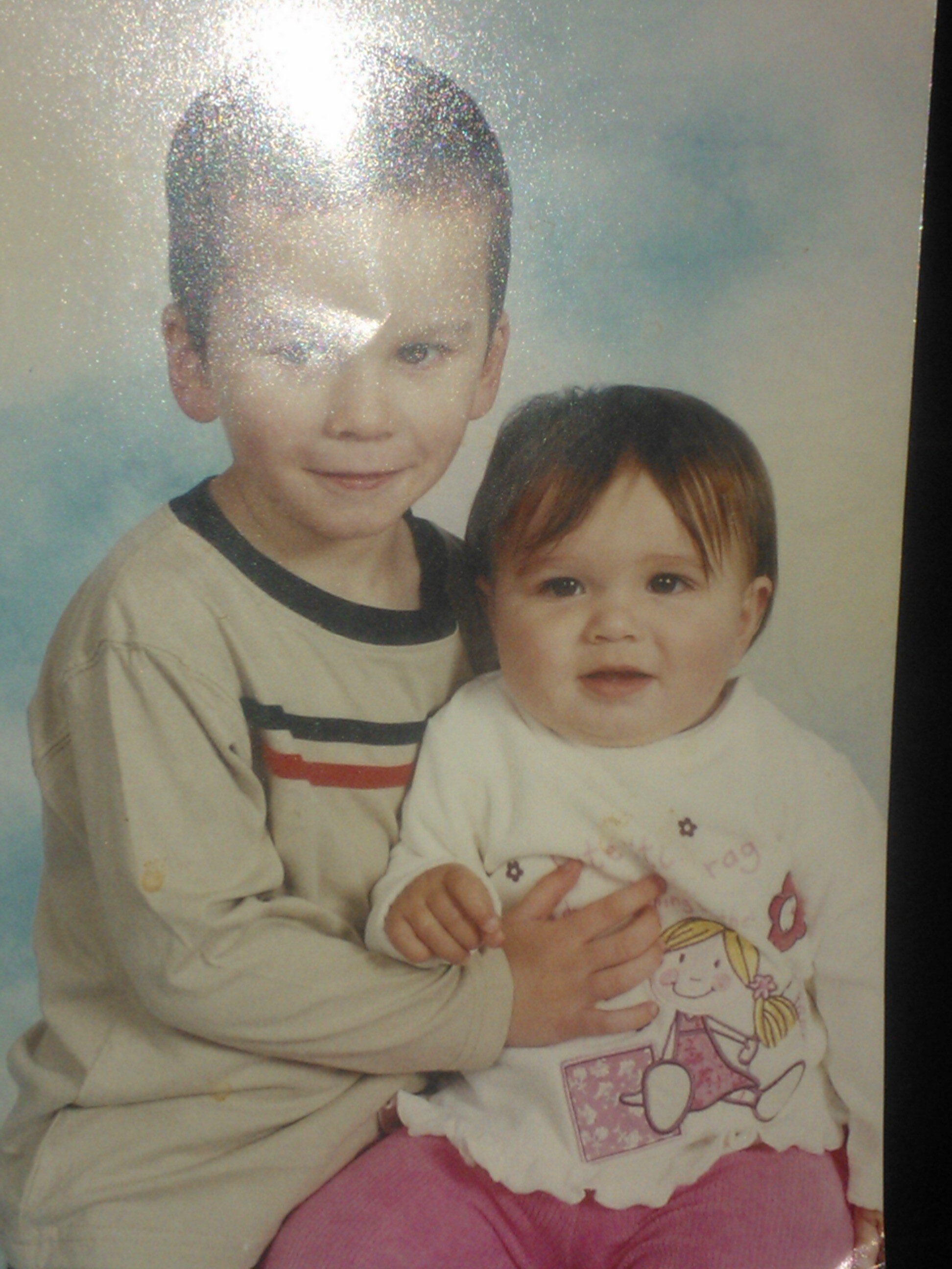 i wen,t to  beyton middle school n stowupland high i am married n hav lovely children i like all sports n any motorsports