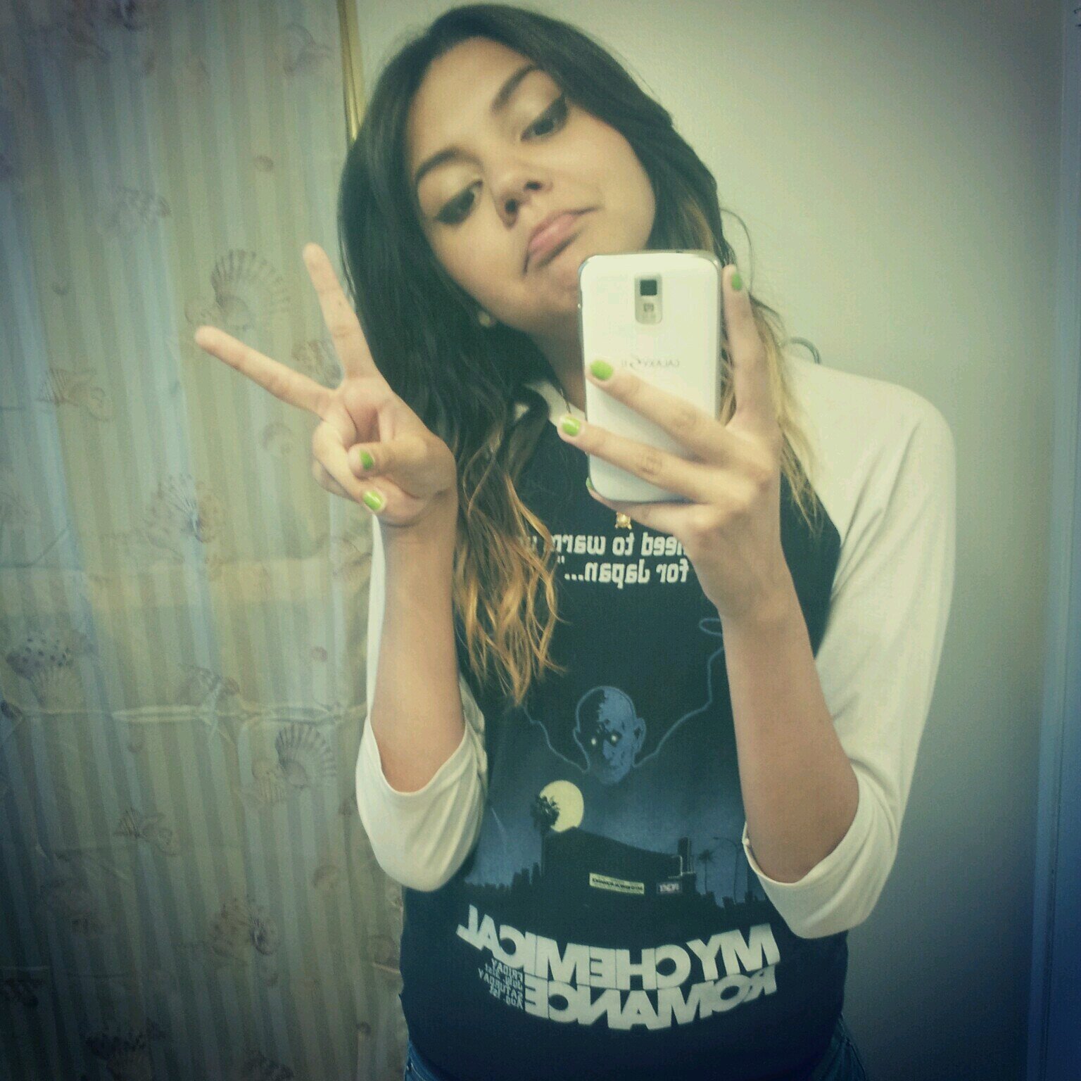 I love the bands ATL, MCR, OM&M, AA, PTV, SWS, MP, YMAS, BTF, A7X, BMTH, WATIC, and many more. c: I sometimes like bands more than I like people.