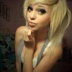 Sarah Maberry here! Ya gunna say hello or what? I may be a greaser but I probably won't bite ya. //The Outsiders RP//