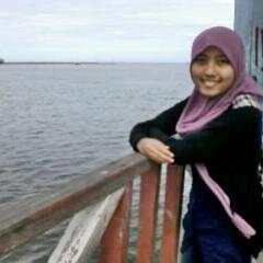 I can be successful and making people happy.Love you Mom and Dad | ITP UNSOED '11 |