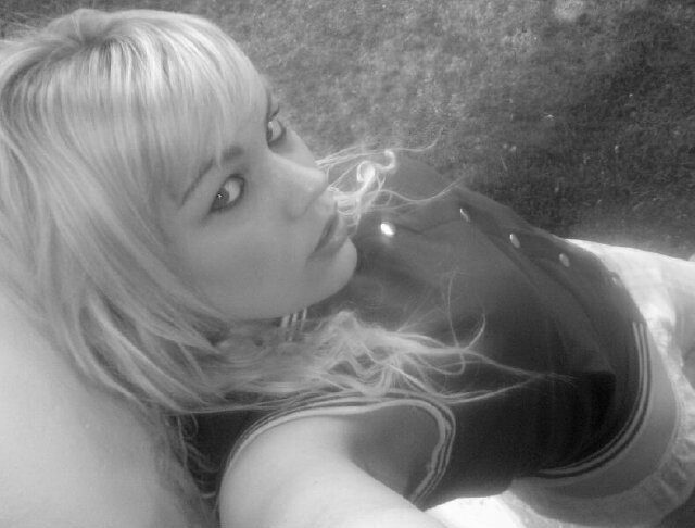 Living life!Making the most of every situation_Nobody is going to get me down:)I have God on my side♥''They judge me before they even know me.''-Shrek...